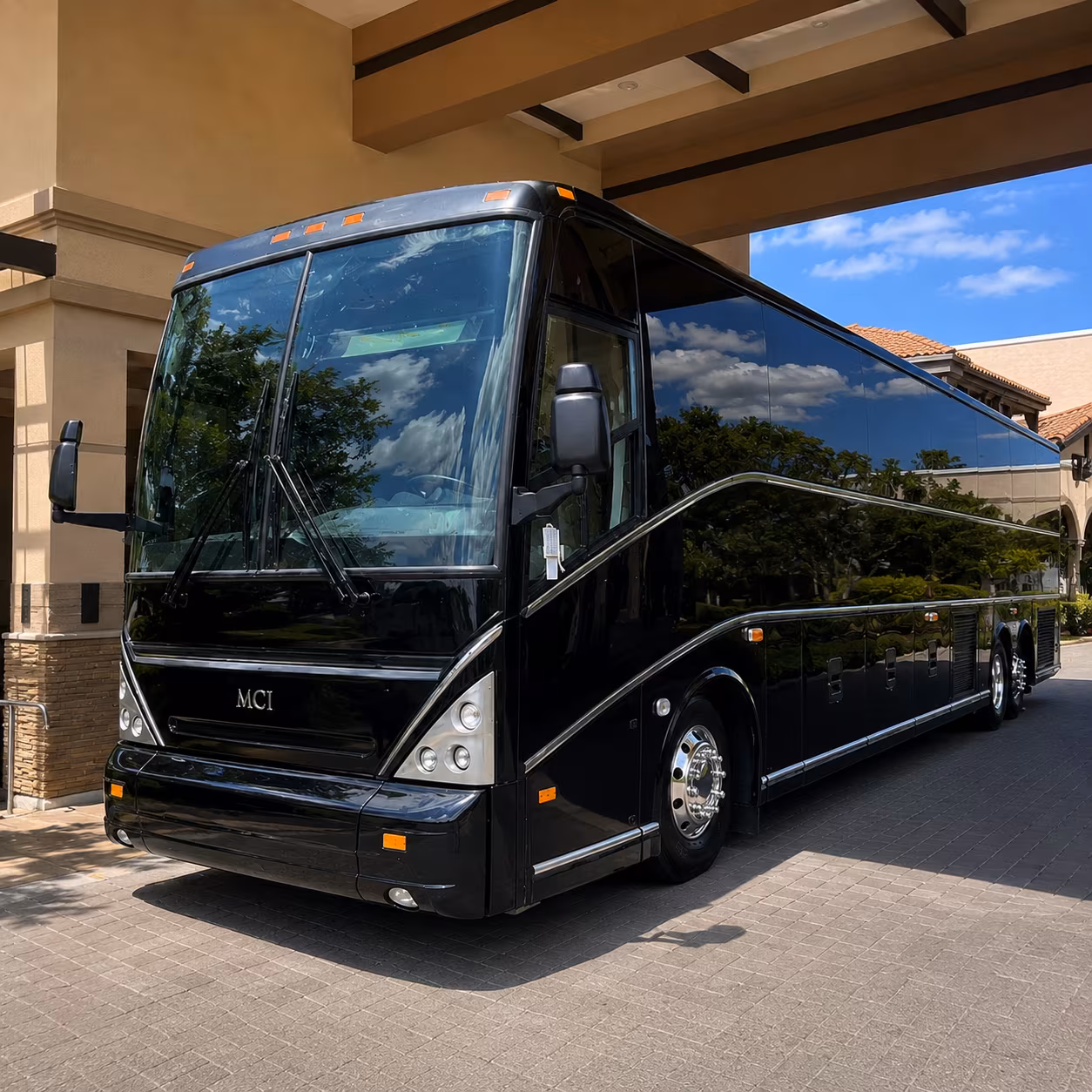 maranacharterbuscompany com is the easy way to get your group to arizona wildcats games and tucson events